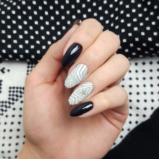 300 Perfect Black - UV Nagellack Semilac 7ml