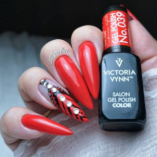039 Sweet Desire Gel polish 8ml VICTORIA VYNN