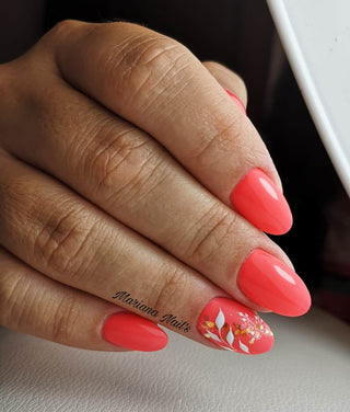 124 Shocking Coral — Gel polish Pure Creamy 8ml VICTORIA VYNN
