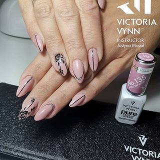 135 Mellow Rose — Gel polish Pure Creamy 8ml VICTORIA VYNN