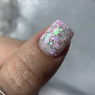 01 Dream Gel 5g NAILS OF THE DAY