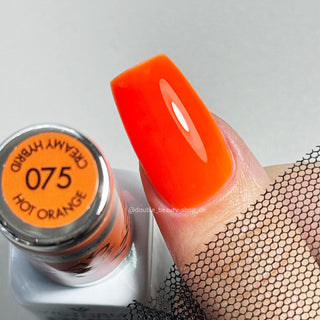 075 Hot Orange — Gel polish Pure Creamy 8ml VICTORIA VYNN