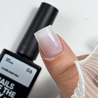 06 MILK Blau Shimmer - Cover Base Coat 10ml NAILS OF THE DAY