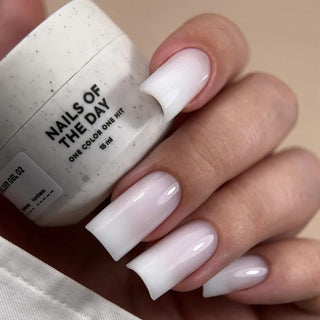 02 - Builder Gel 15ml NAILS OF THE DAY