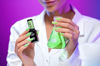 421 Lady Green - Gel polish 8ml VICTORIA VYNN