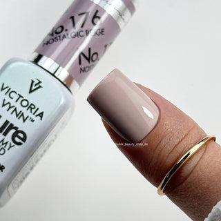 176 Nostalgic Beige — Gel polish Pure Creamy 8ml VICTORIA VYNN