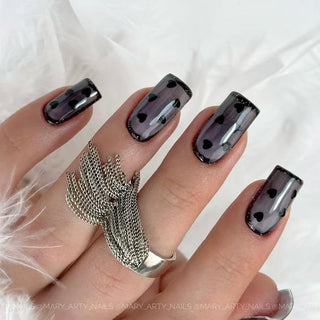 Romantic Black - Top Coat (No Wipe) 13ml LUNAmoon
