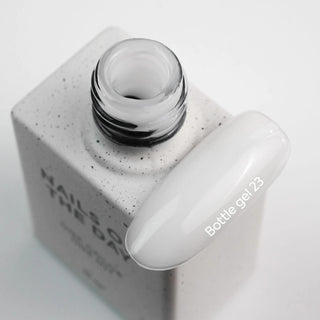 MILKY 23 Bottle Gel 10ml NAILS OF THE DAY
